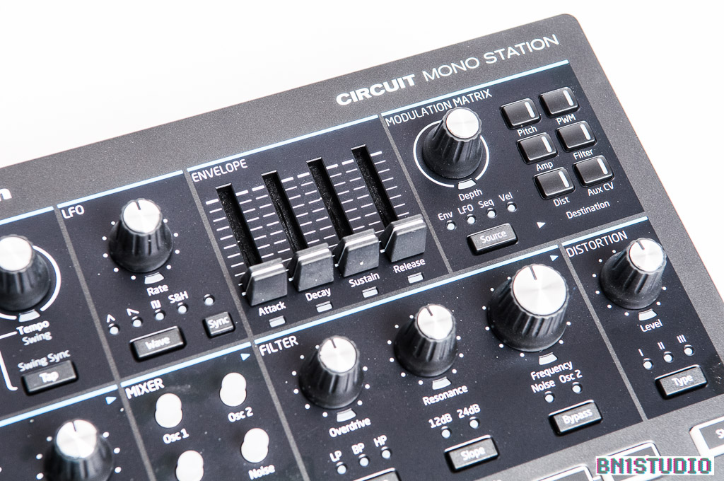 Novation Circuit Mono Station 生産完了品-