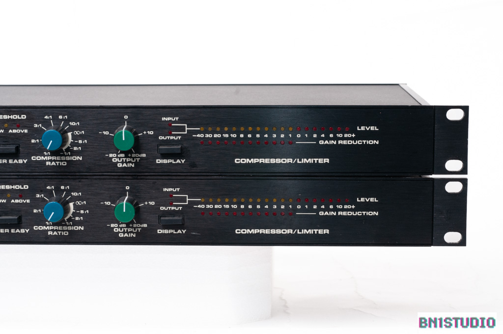 dbx 160X Compressors, stereo pair, sequential serial numbers, fully recapped, set #71 - Image 3